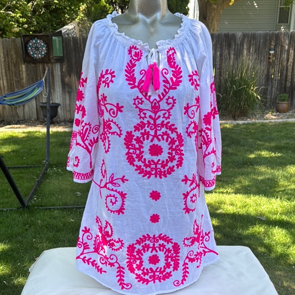 Embroidered Boho Styled Dress (NEW WITHOUT TAGS!)